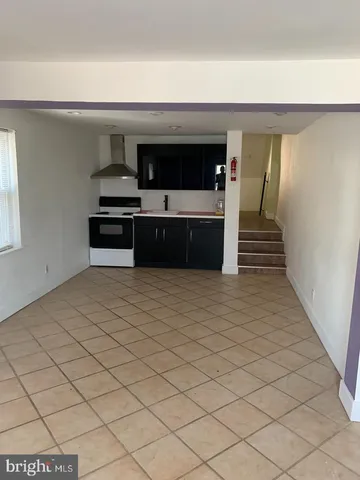 $1,400 | 107 North 6th Street, Unit 2, Camden, NJ 08102