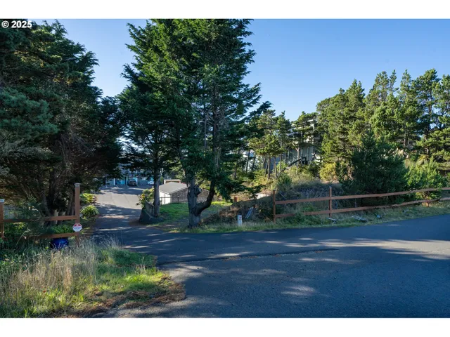 $189,000 | Glenwood Street, Unit LTS68, Tillamook, OR 97141