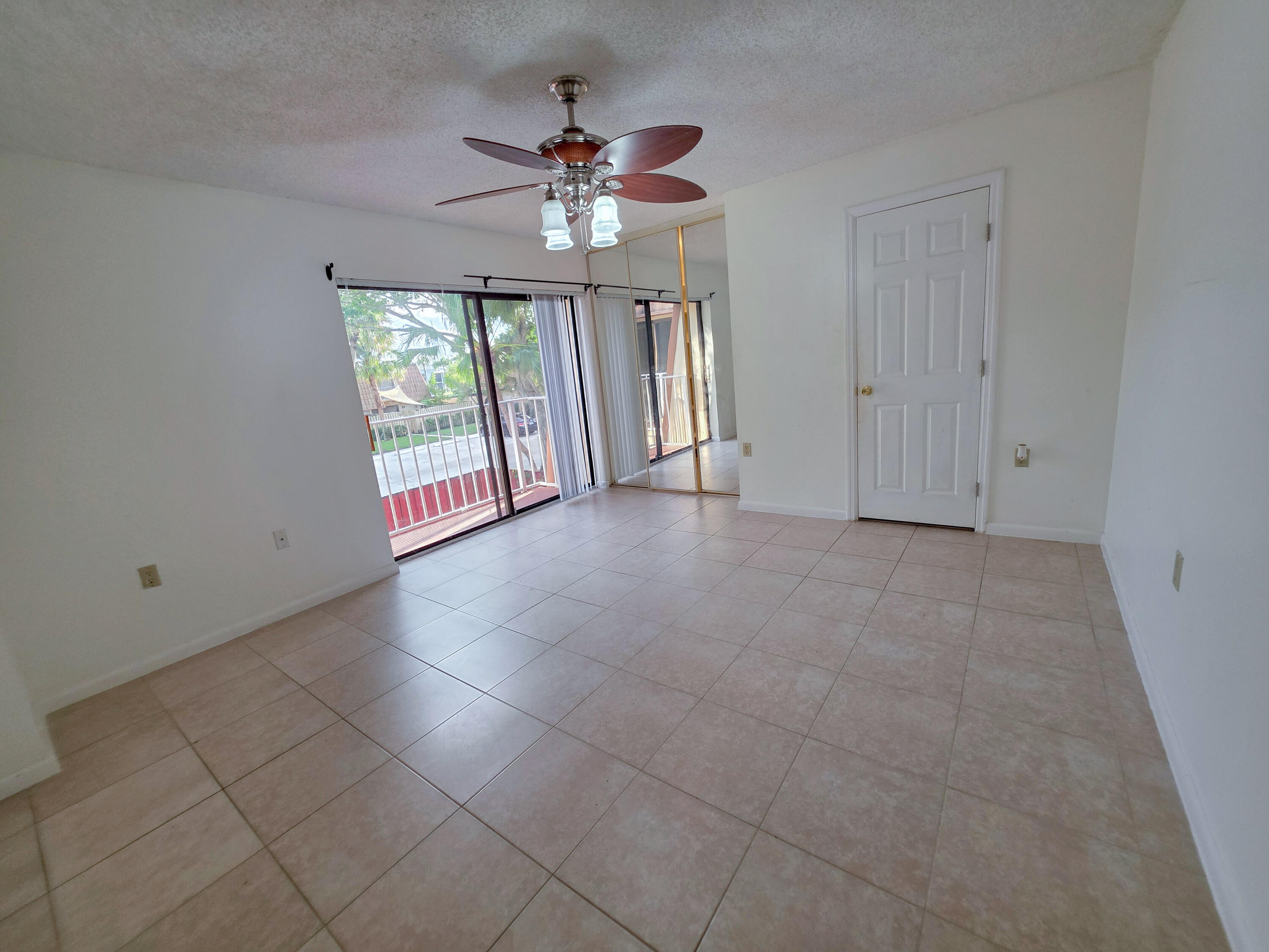 832 Blue Ridge Circle West Palm Beach, FL 33409 - Photo 5 of 11 Primary bedroom 1