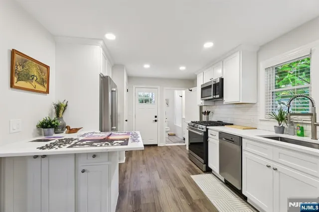 $1,149,000 | 567 South Broad Street, Glen Rock, NJ 07452