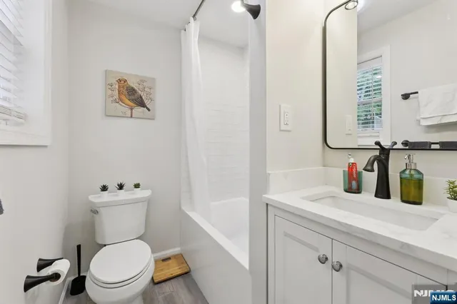 $1,149,000 | 567 South Broad Street, Glen Rock, NJ 07452