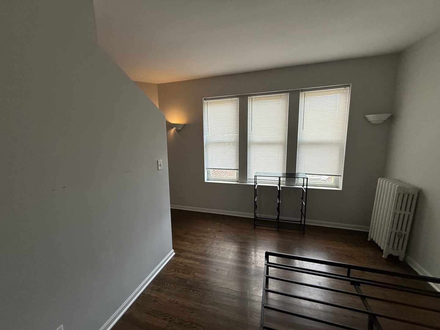6848 32nd Street, Unit 4 Berwyn, IL 60402 - Photo 4 of 7 a living room with furniture and a window