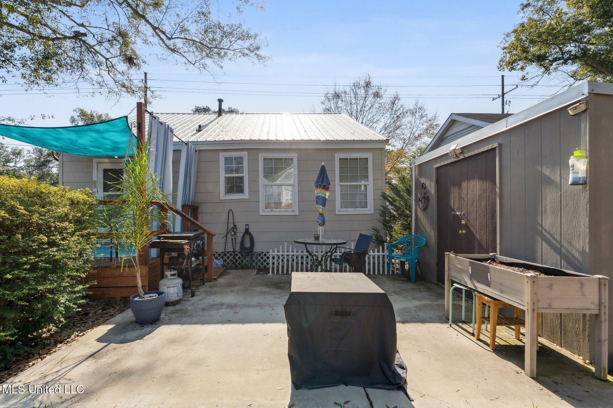 1500 Miller Street Biloxi, MS 39530 - Photo 16 of 18 016