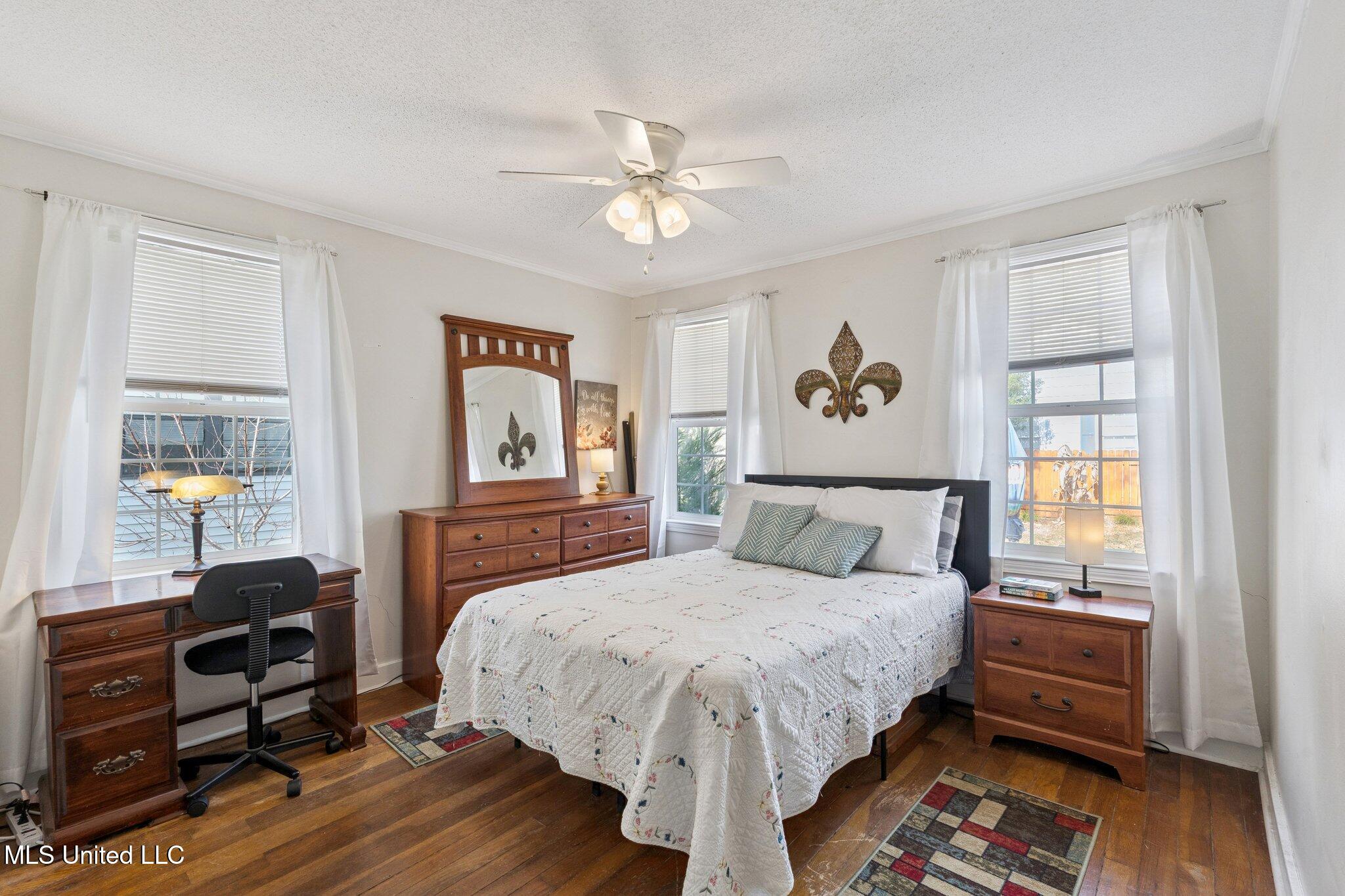 1500 Miller Street Biloxi, MS 39530 - Photo 6 of 18 006