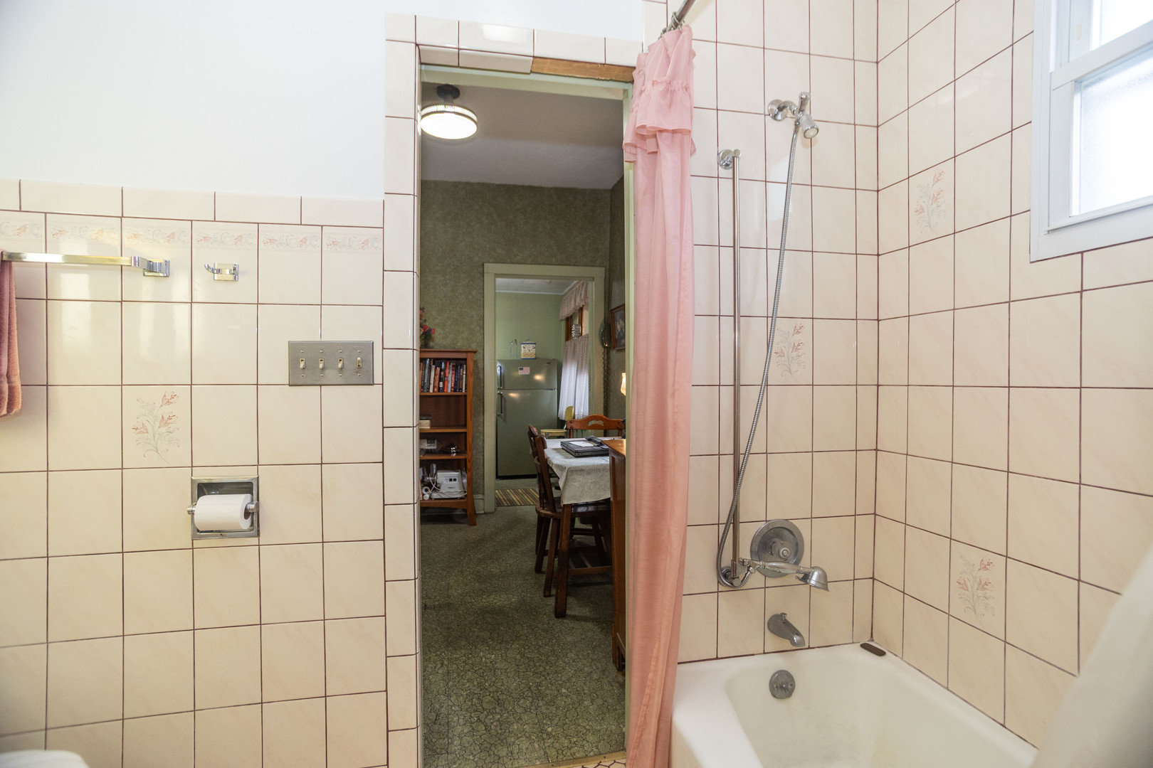 4155 West Grace Street Chicago, IL 60641 - Photo 19 of 30 a bathroom with a bathtub and a shower
