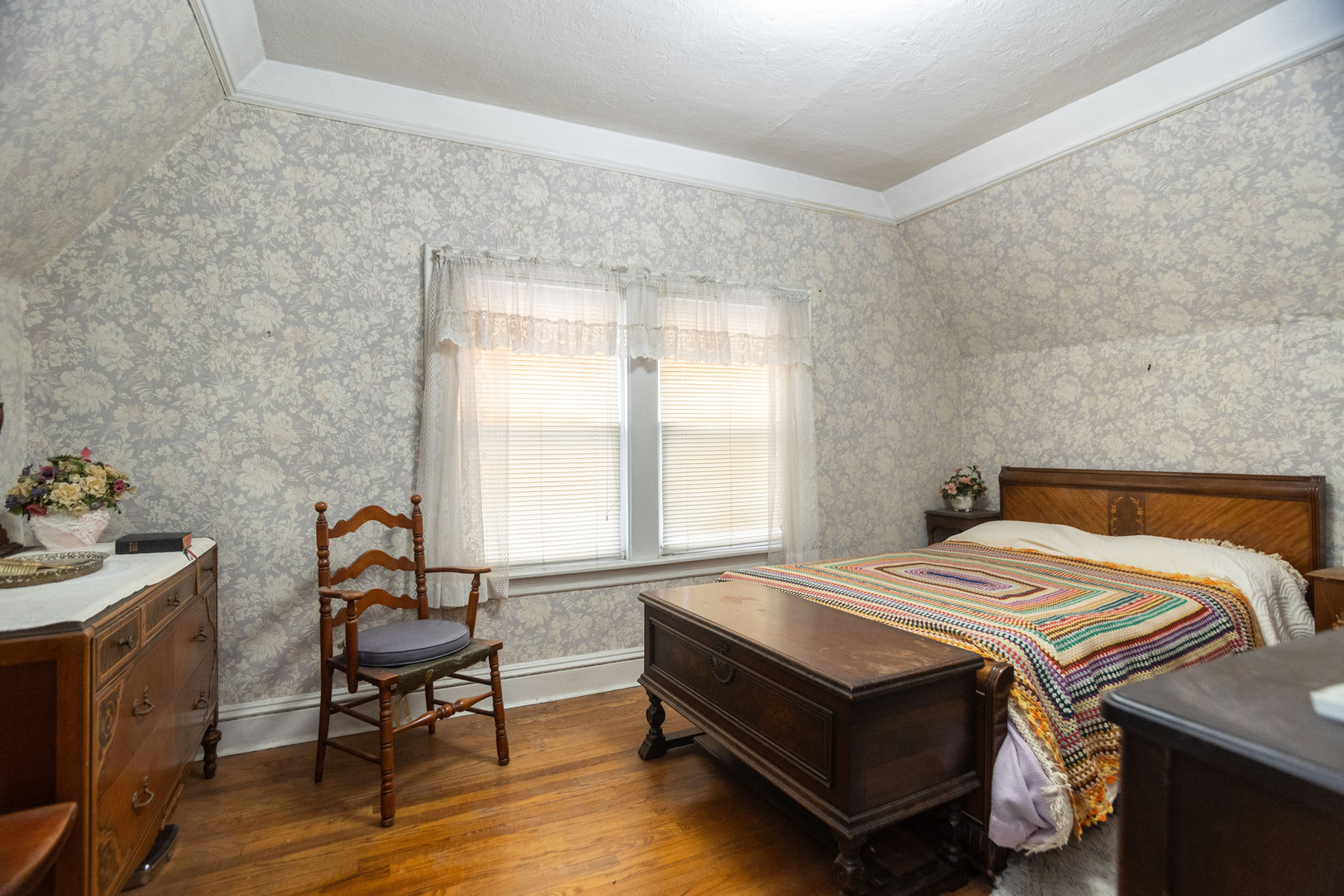 4155 West Grace Street Chicago, IL 60641 - Photo 20 of 30 a bedroom with a bed and a windows