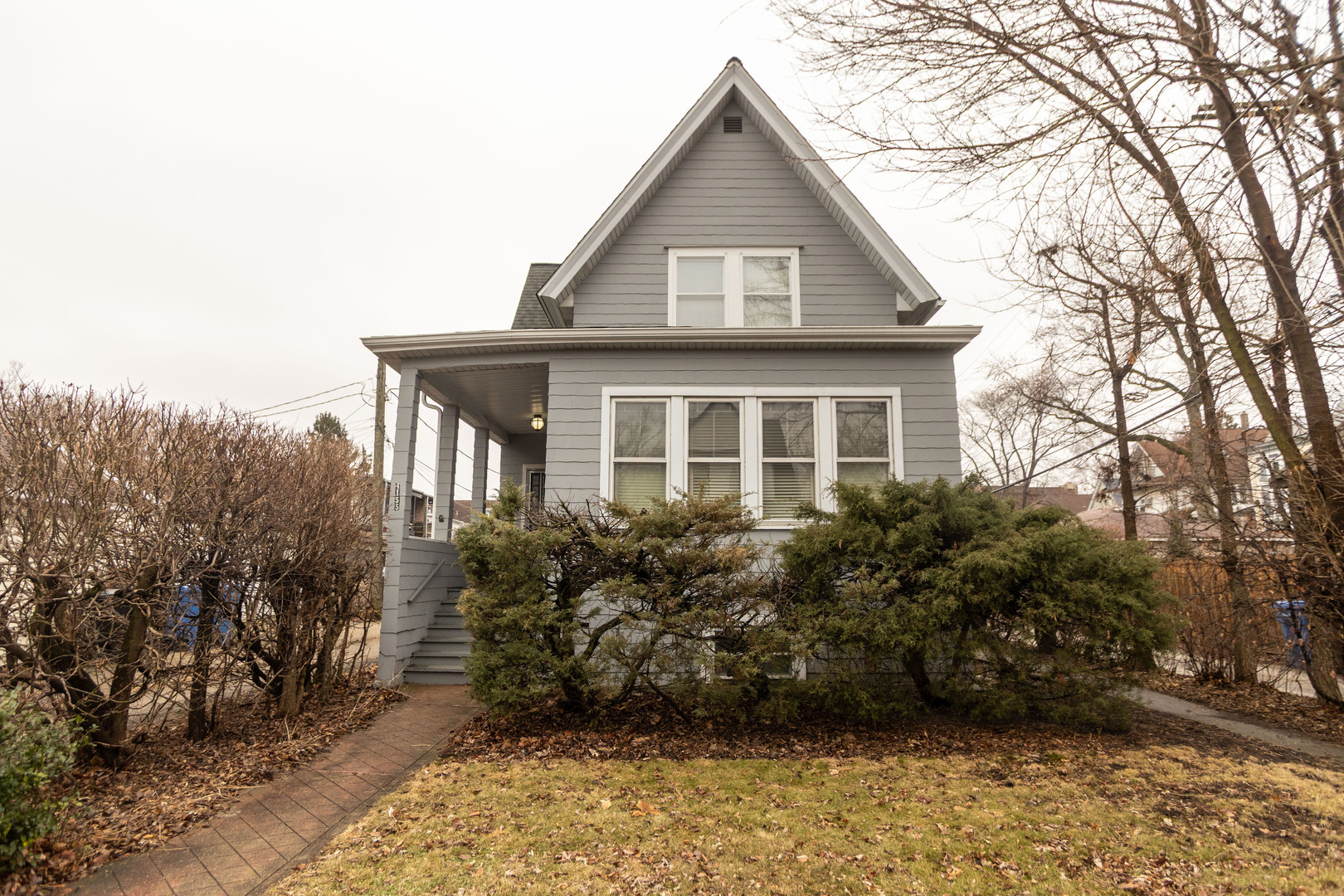 4155 West Grace Street Chicago, IL 60641 - Photo 2 of 30 a view of outdoor space and yard