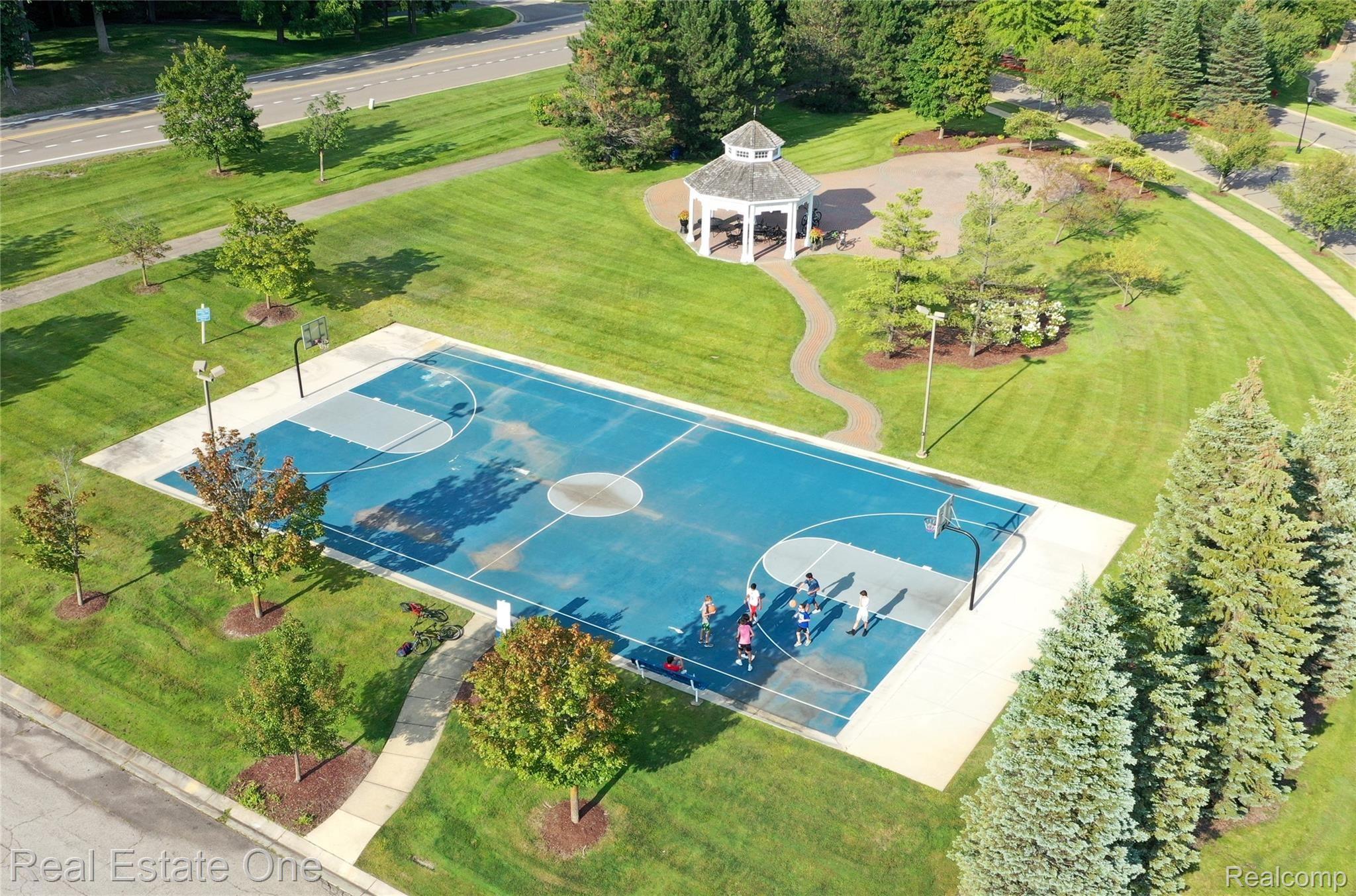 3521 Tremonte Circle Rochester, MI 48306 - Photo 25 of 30 23.jpeg