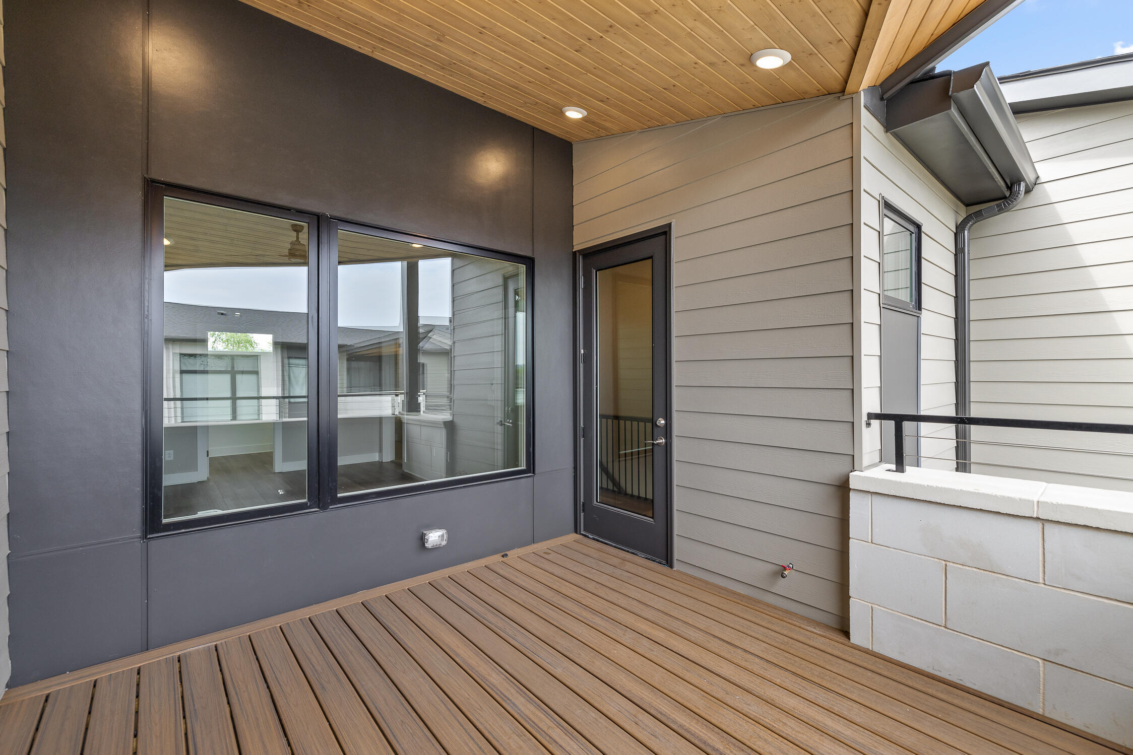 757 Burnside Place Chattanooga, TN 37408 - Photo 29 of 31 Patio 2