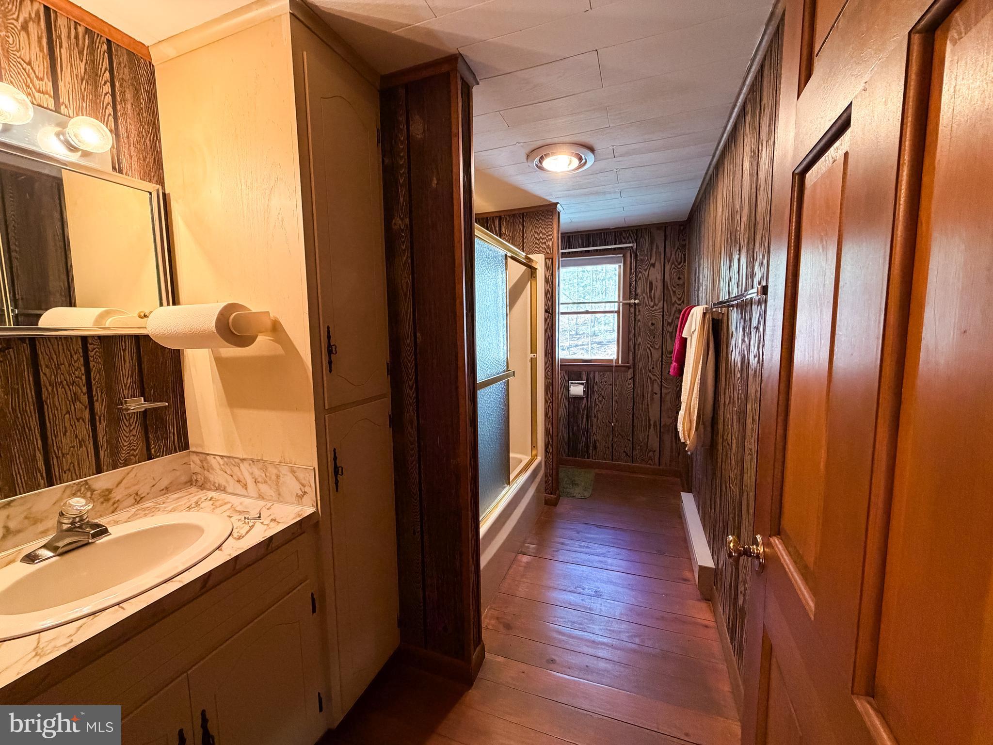 1343 Houser Road Fayetteville, PA 17222 - Photo 20 of 58 Upper level Bath