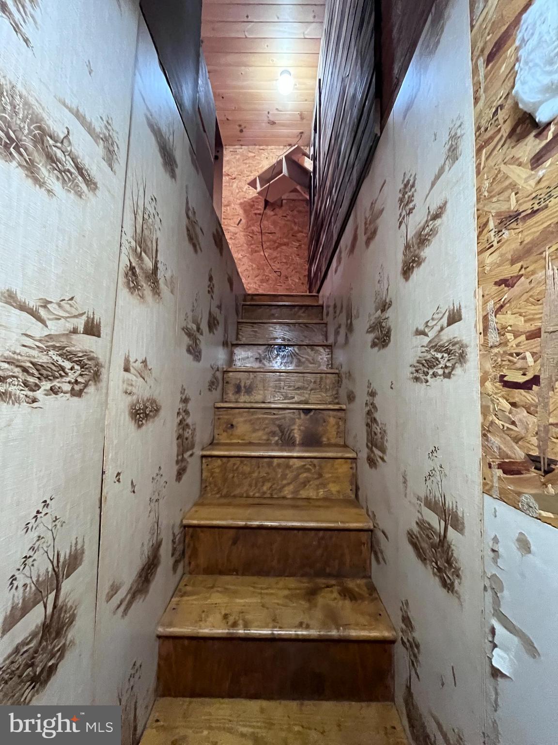 1343 Houser Road Fayetteville, PA 17222 - Photo 37 of 58 a view of entryway