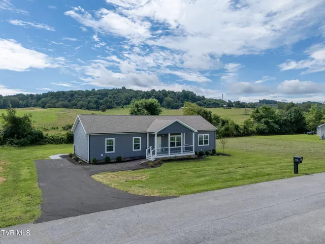 $335,000 | 18339 Fortunes Way, Abingdon, VA 24210