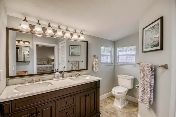 $3,200 | 404 South Caloosahatchee Avenue, Jupiter, FL 33458