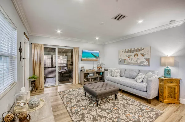 $3,200 | 404 South Caloosahatchee Avenue, Jupiter, FL 33458