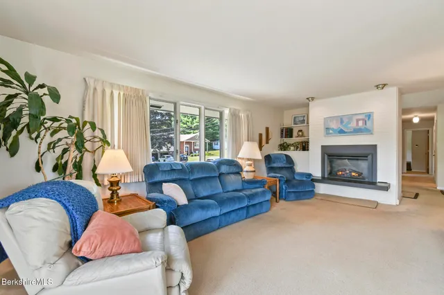 $469,900 | 59 Joan Drive, Pittsfield, MA 01201