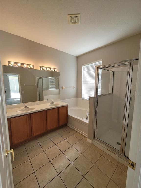 13276 Bainbridge Way Spring Hill, FL 34609 - Photo 5 of 39