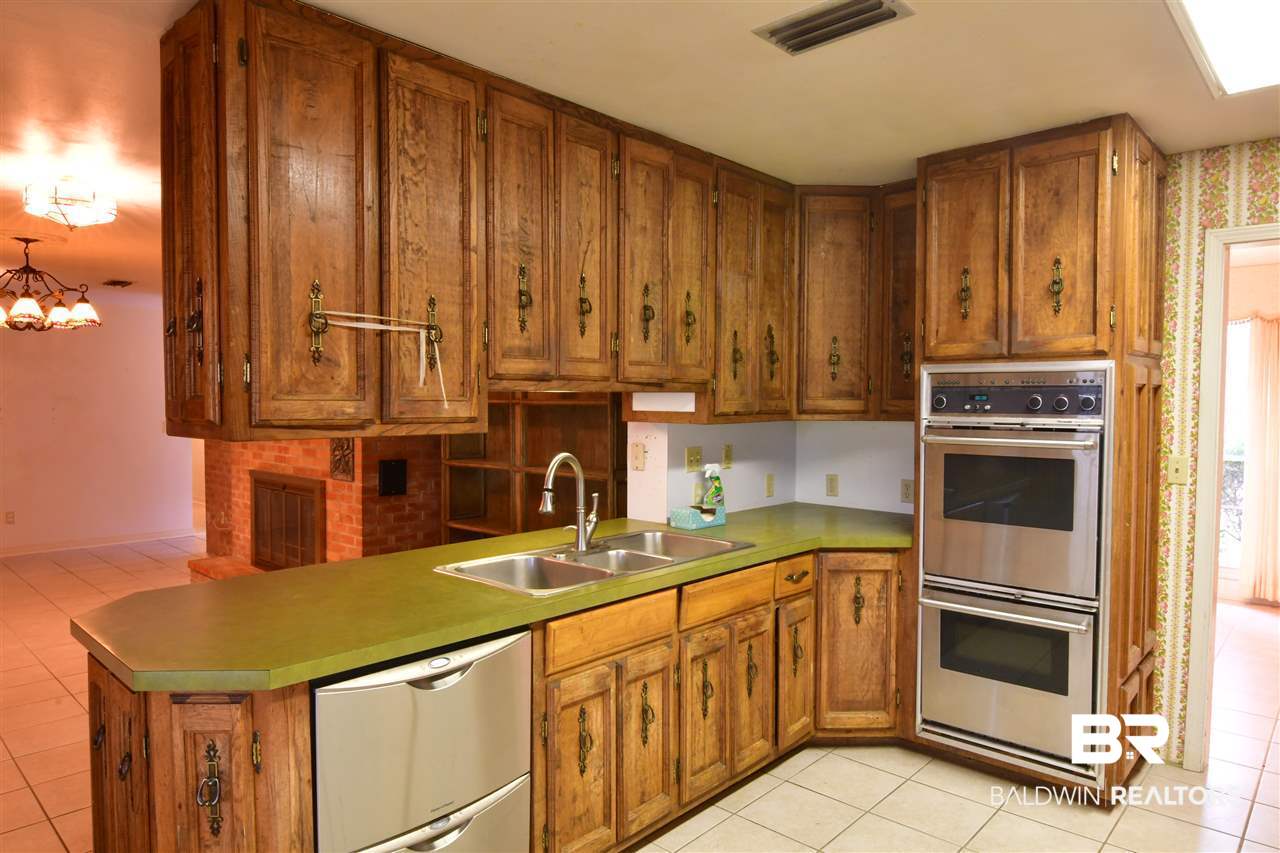 1003 North Pine Street Foley, AL 36535 - Photo 9 of 44