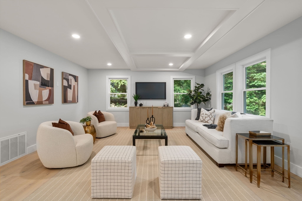 184 Bedford Road Lincoln, MA 01773 - Photo 11 of 33
