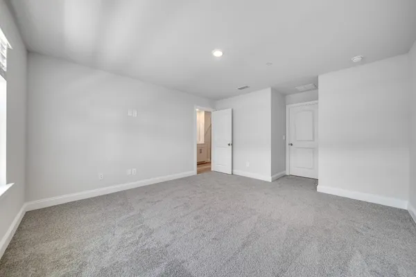 $2,200 | 204 Douglas Bend Road, Unit 404, Gallatin, TN 37066