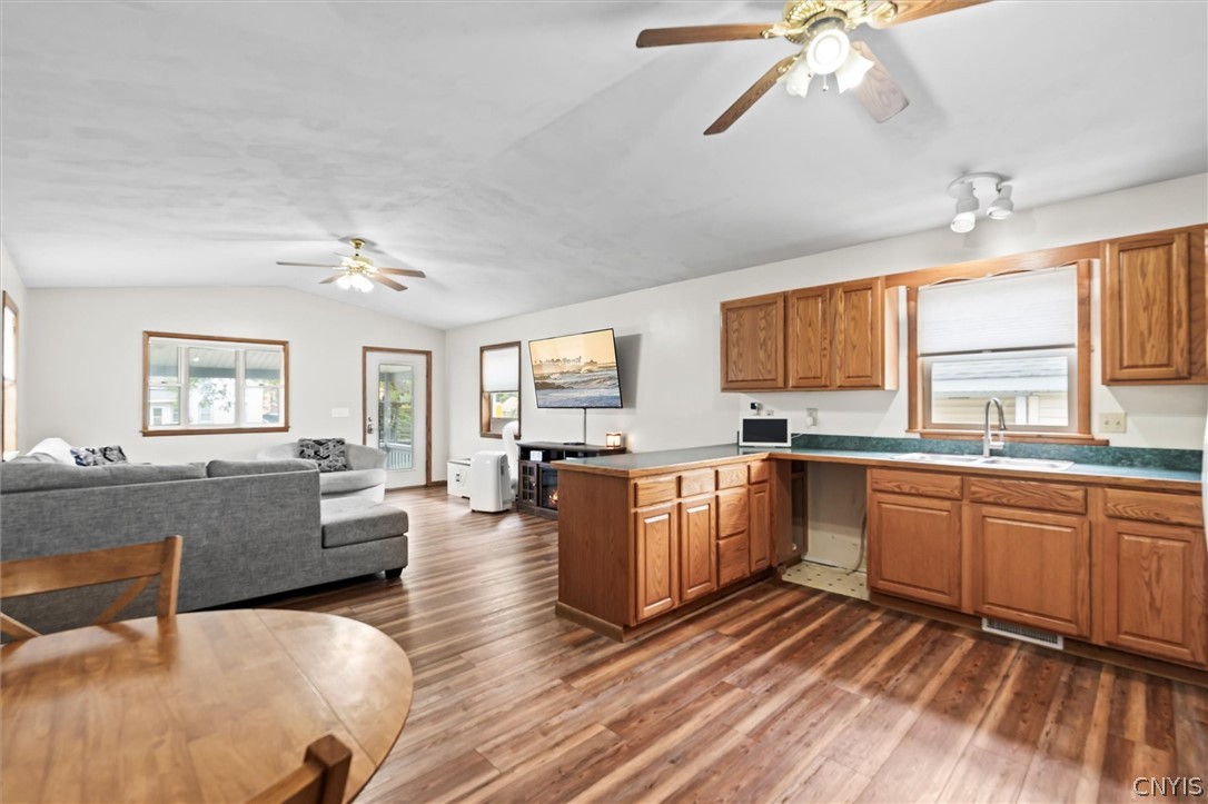 232 North Main Street Oneida, NY 13421 - Photo 12 of 40