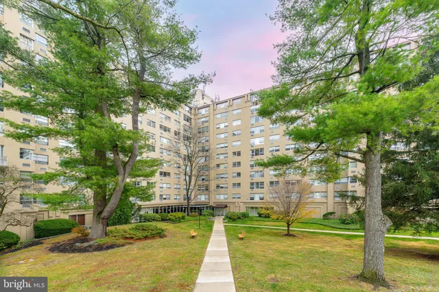 $325,000 | 1030 East Lancaster Avenue, Unit 216, Bryn Mawr, PA 19010
