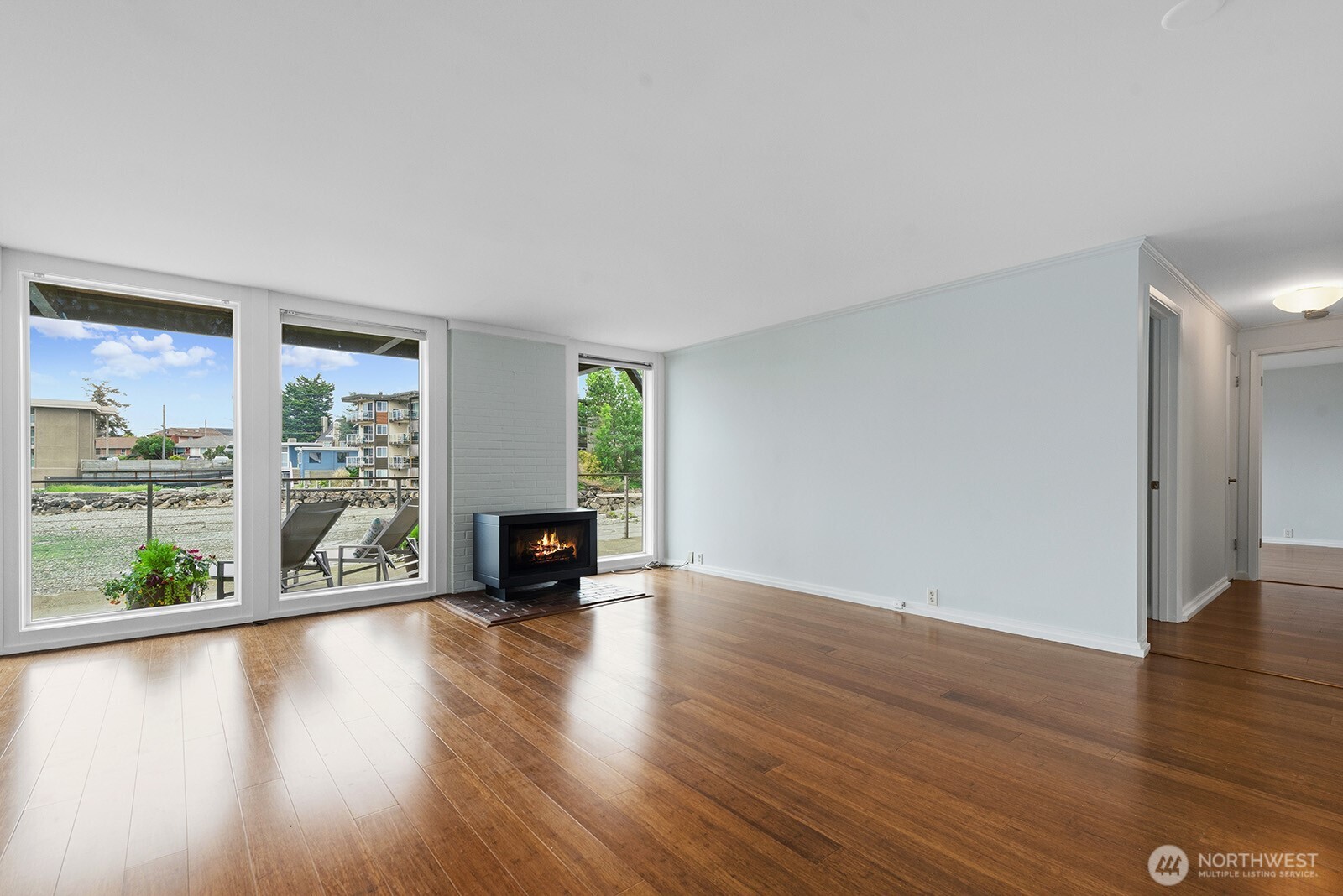 3717 Beach Drive Southwest, Unit 113 Seattle, WA 98116 - Photo 4 of 38