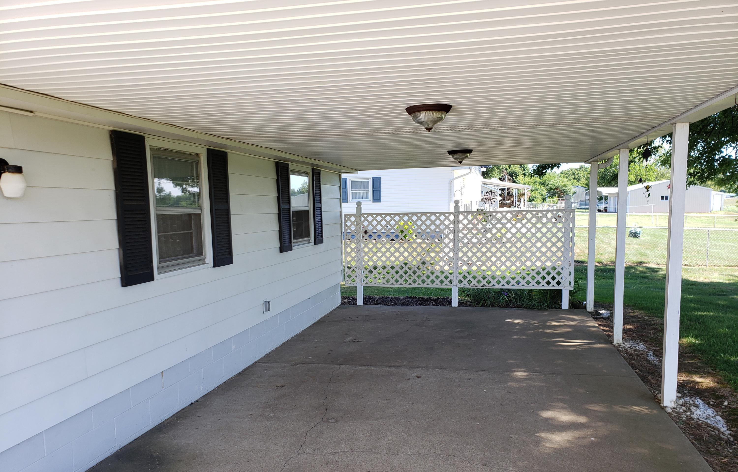 1485 Hamburg Road Southwest Lancaster, OH 43130 - Photo 5 of 24 Gallery Image 5