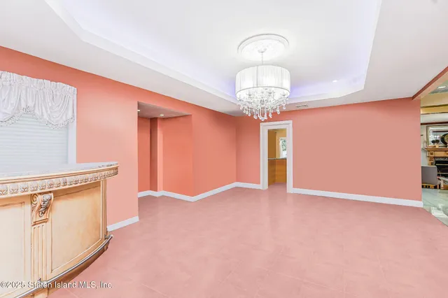 $2,050,000 | 90 Giegerich Avenue | Tottenville