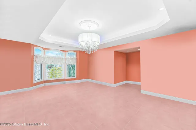 $2,050,000 | 90 Giegerich Avenue | Tottenville