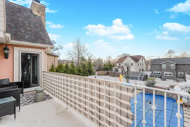 $2,050,000 | 90 Giegerich Avenue | Tottenville