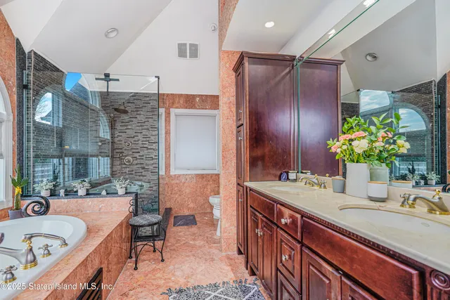 $2,050,000 | 90 Giegerich Avenue | Tottenville