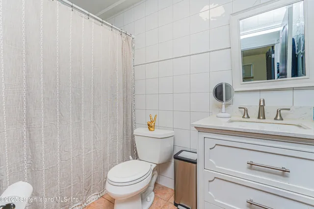 $2,050,000 | 90 Giegerich Avenue | Tottenville