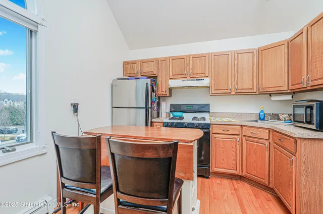 $2,050,000 | 90 Giegerich Avenue | Tottenville