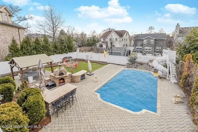 $2,050,000 | 90 Giegerich Avenue | Tottenville