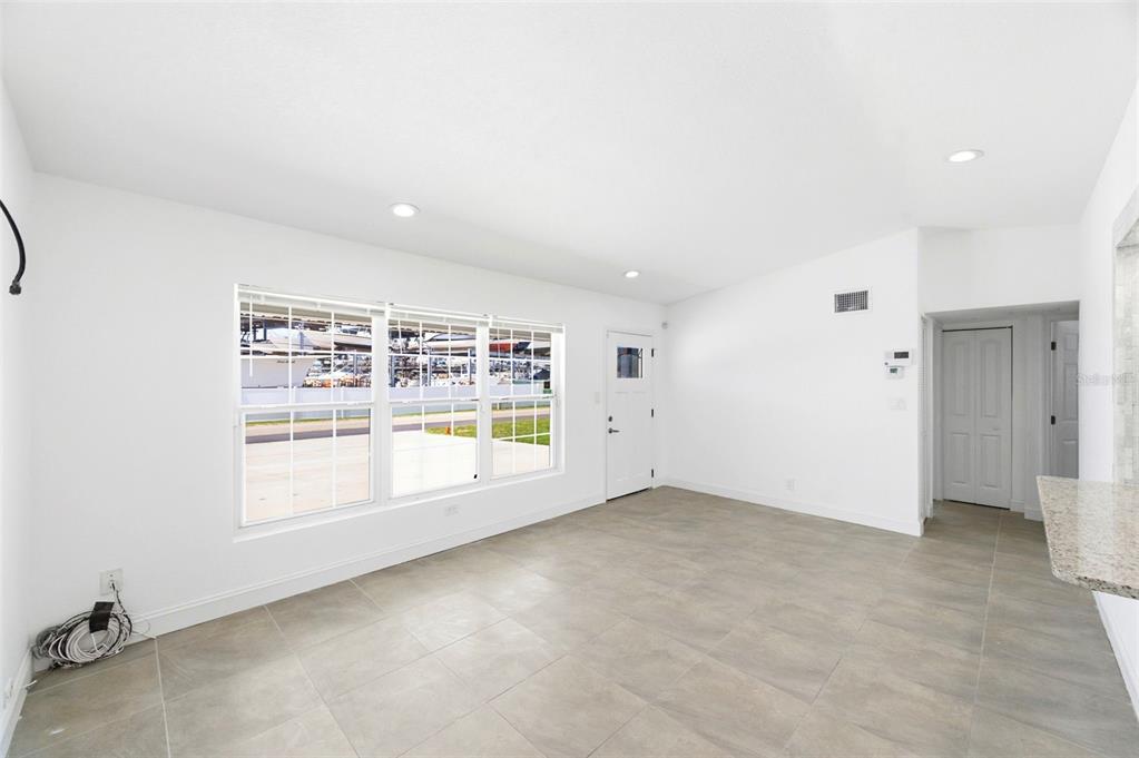 3325 West Shell Point Road Ruskin, FL 33570 - Photo 3 of 22