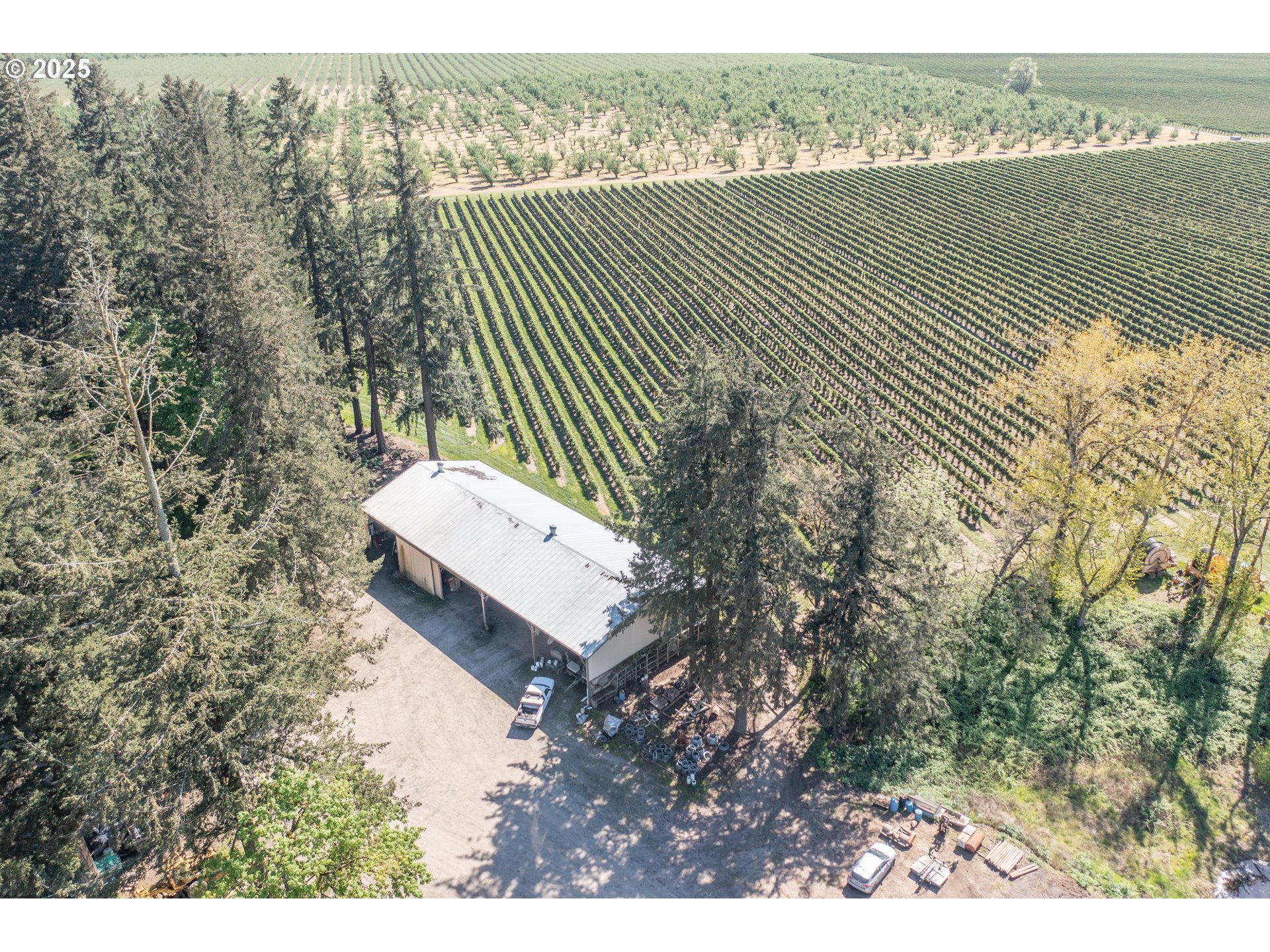 3372 Riverbend Road Salem, OR 97304 - Photo 18 of 40 a picture of city view