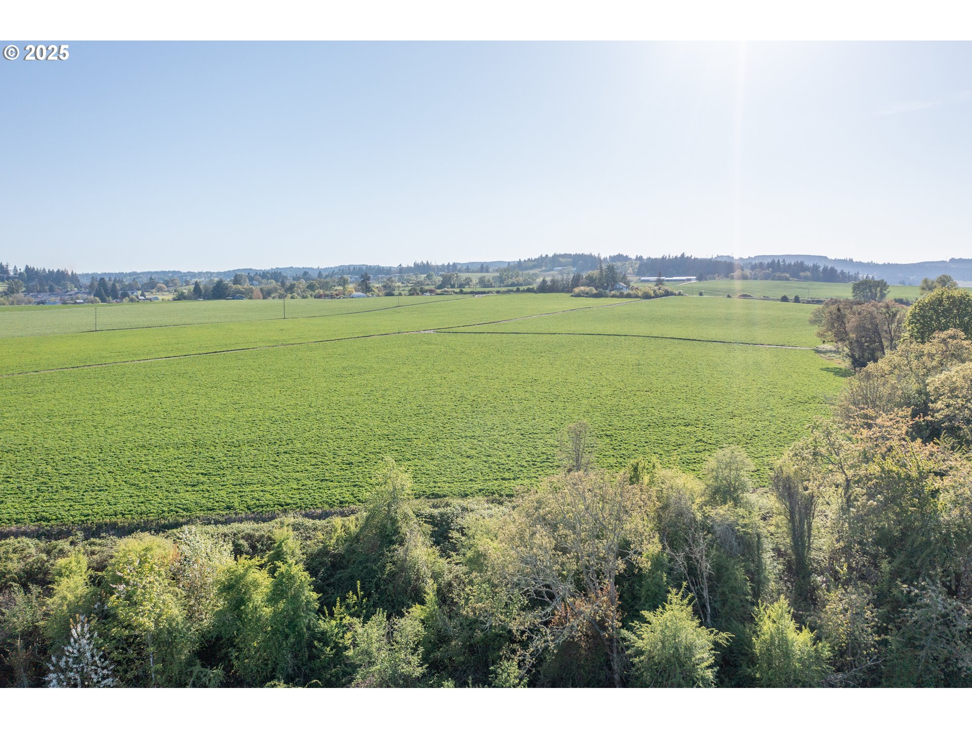 3372 Riverbend Road Salem, OR 97304 - Photo 31 of 40 a view of an ocean and a mountain