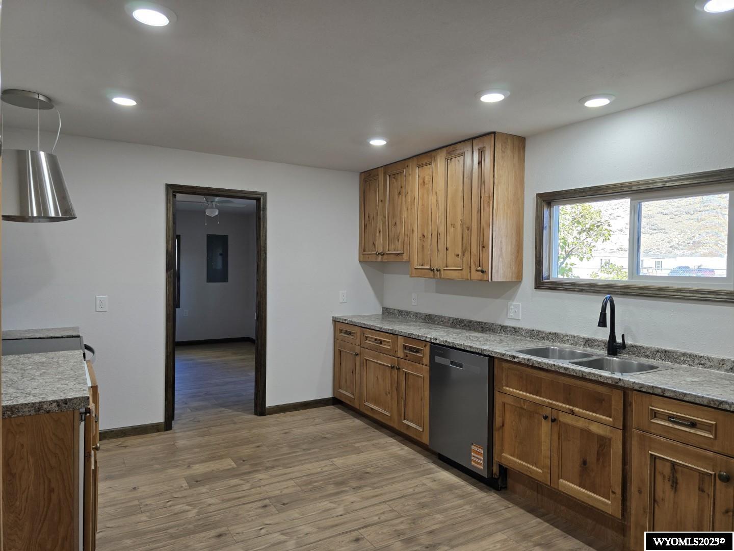 221 Beryl Street Kemmerer, WY 83101 - Photo 2 of 31