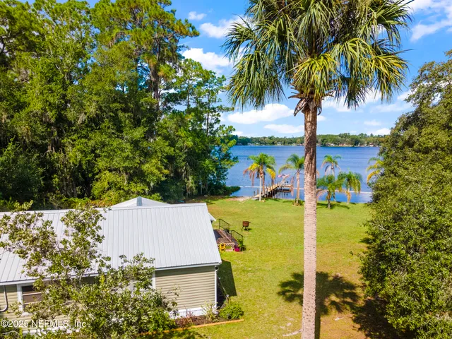 $399,000 | 942 Highway 20, Interlachen, FL 32148