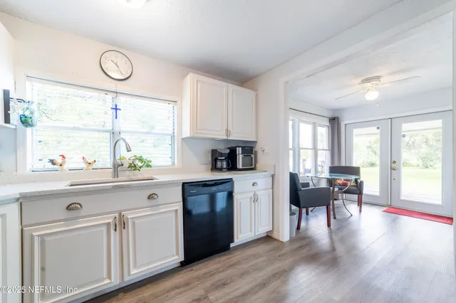 $399,000 | 942 Highway 20, Interlachen, FL 32148