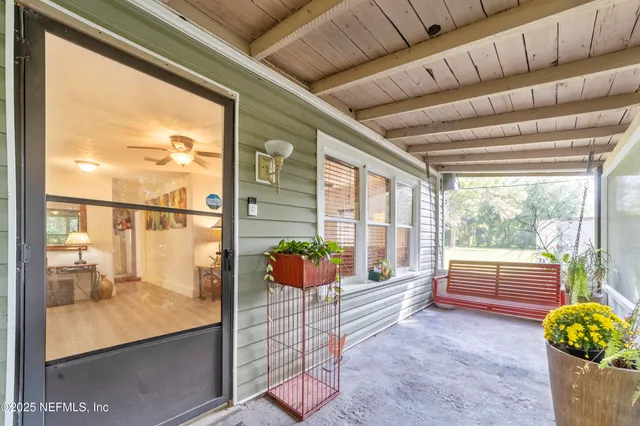 $399,000 | 942 Highway 20, Interlachen, FL 32148