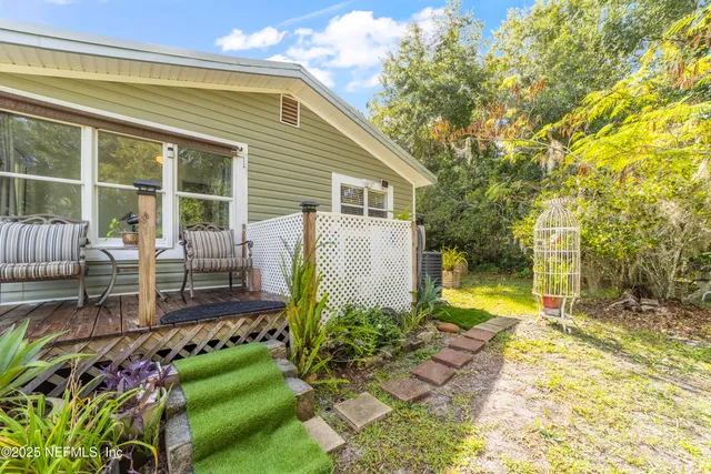 $399,000 | 942 Highway 20, Interlachen, FL 32148