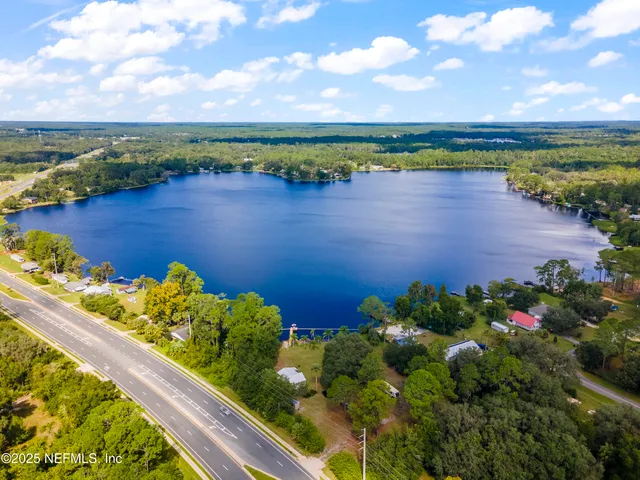 $399,000 | 942 Highway 20, Interlachen, FL 32148