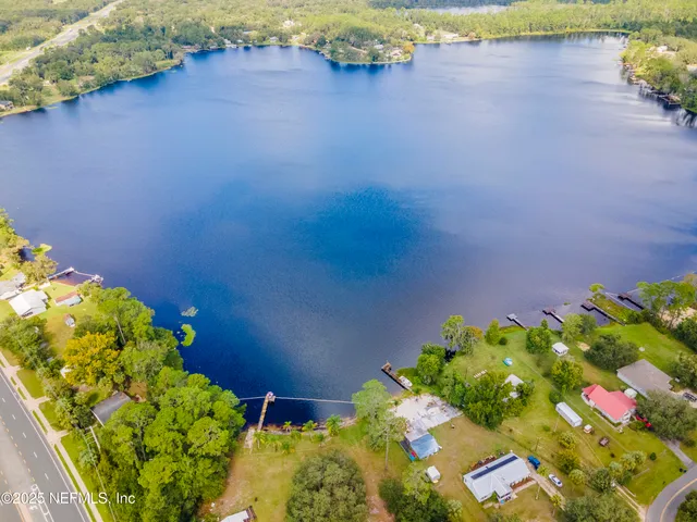 $399,000 | 942 Highway 20, Interlachen, FL 32148