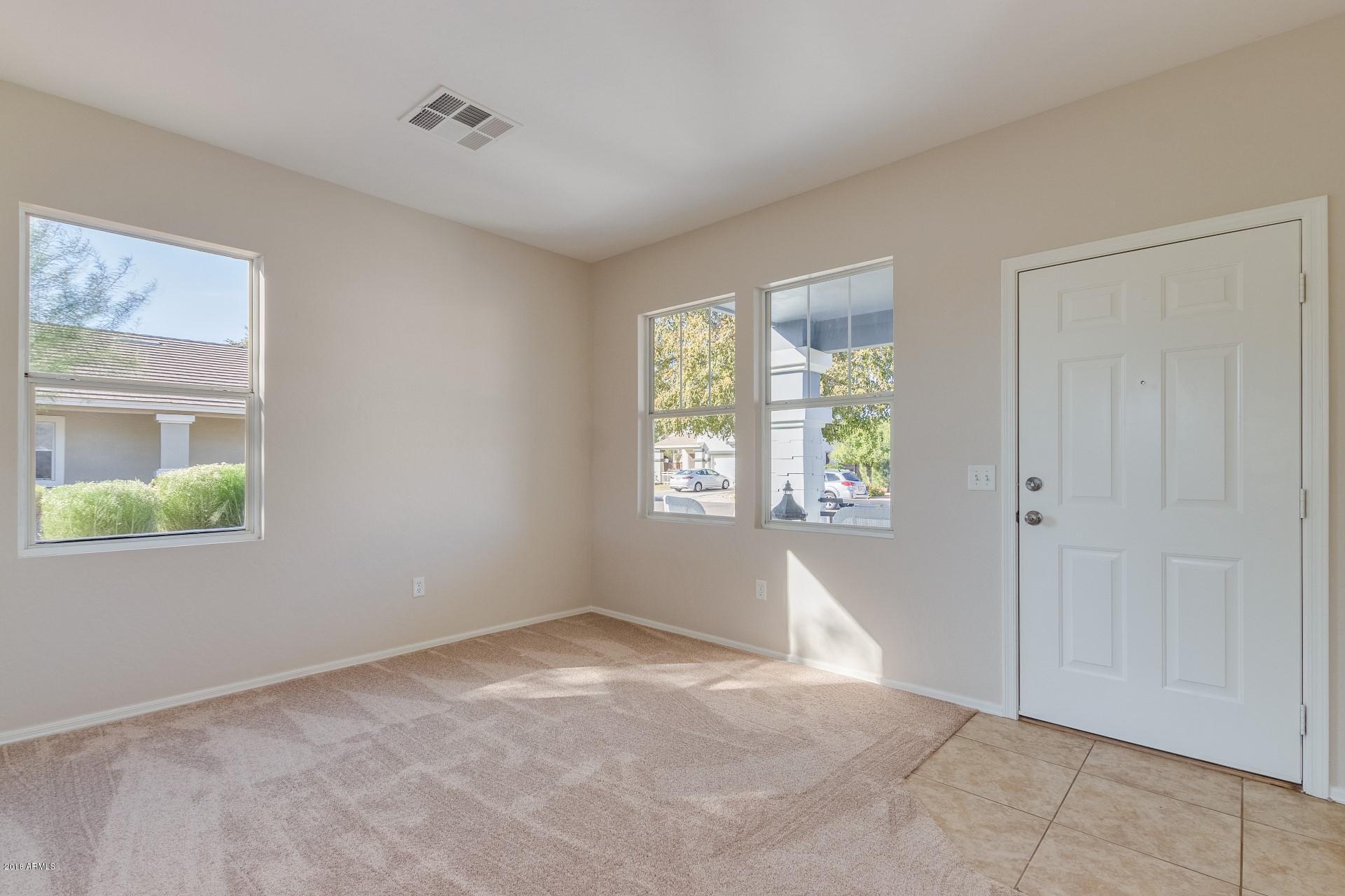2673 East Del Rio Street Gilbert, AZ 85295 - Photo 5 of 33 Del Rio - 2673 (7)