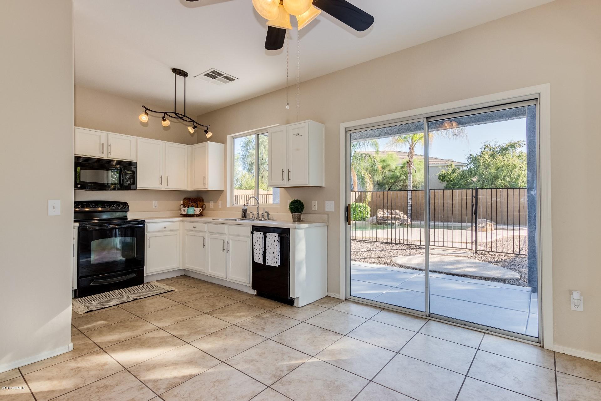2673 East Del Rio Street Gilbert, AZ 85295 - Photo 9 of 33 Del Rio - 2673 (12)