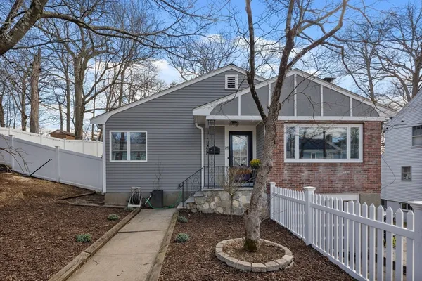 $1,875,000 | 25 Clearwater Road, Brookline, MA 02467