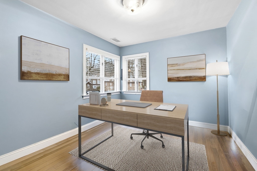 25 Clearwater Road Brookline, MA 02467 - Photo 27 of 35