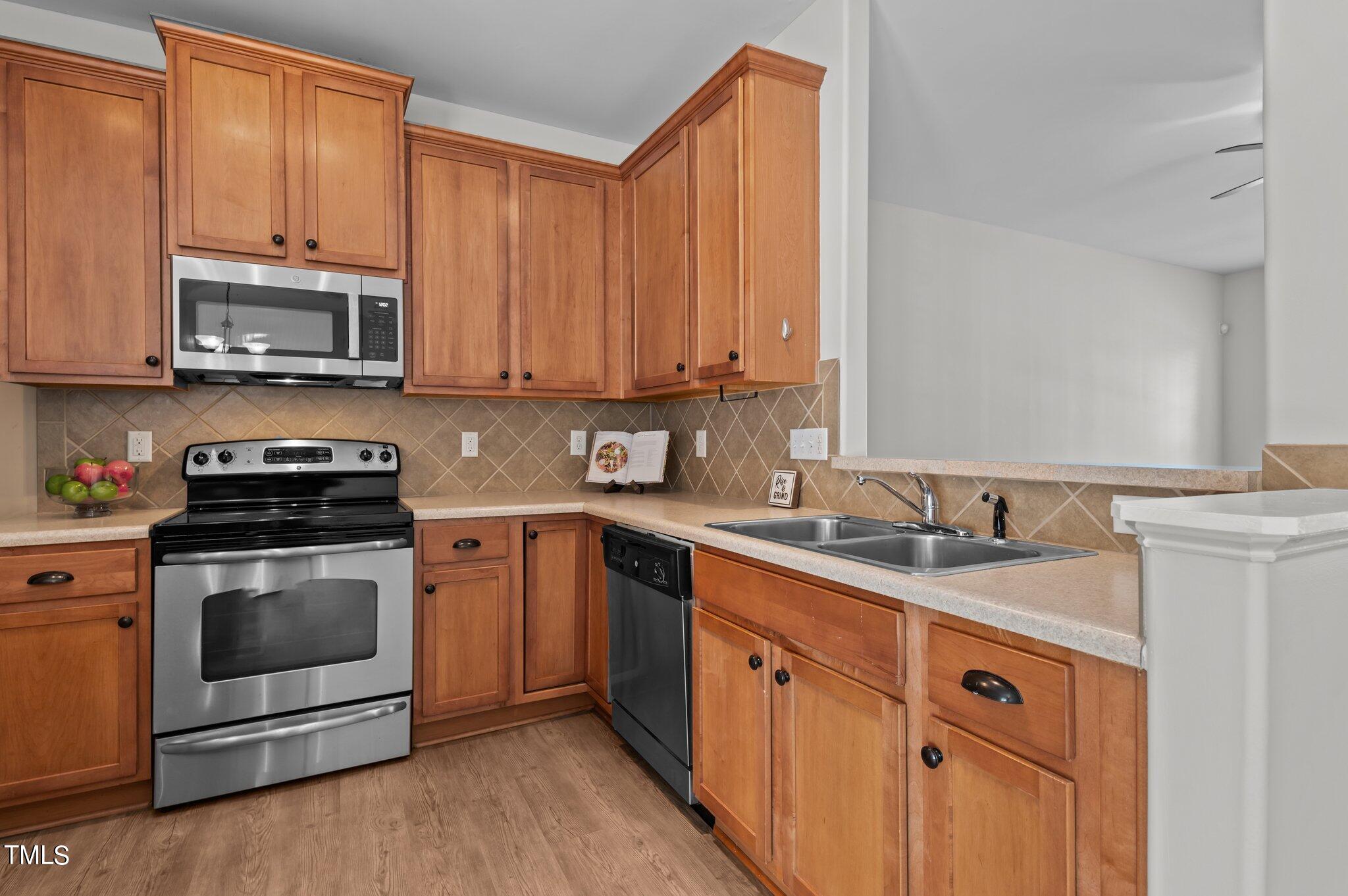6116 San Marcos Way Raleigh, NC 27616 - Photo 8 of 26 15-web-or-mls-DSC_3037