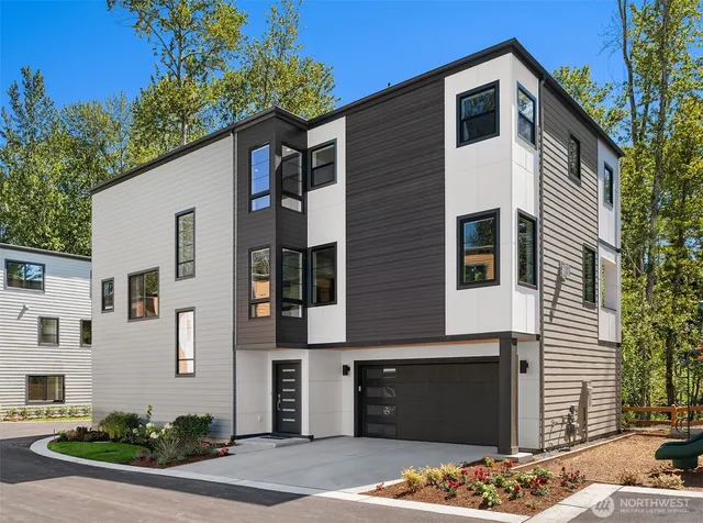 $2,349,000 | 14859 Site 9 Ne 2nd Court, Bellevue, WA 98007
